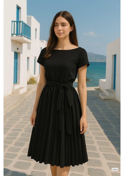 Piliseli Kuşaklı Krep Elbise Siyah 582059