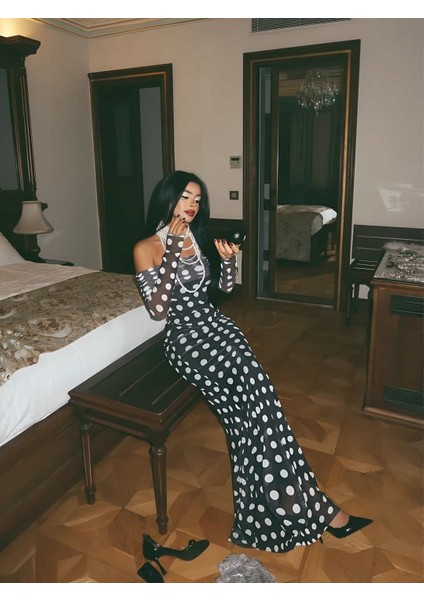 Puantiyeli Madonna Yaka Tül Elbise