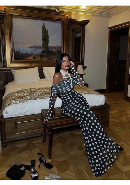 Puantiyeli Madonna Yaka Tül Elbise fırsatları