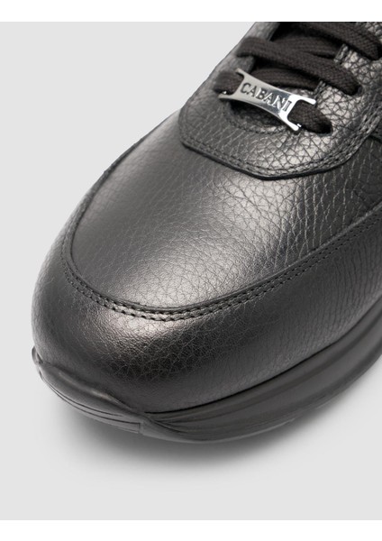 %100 Deri Dokulu Siyah Spor Ayakkabı indirimleri