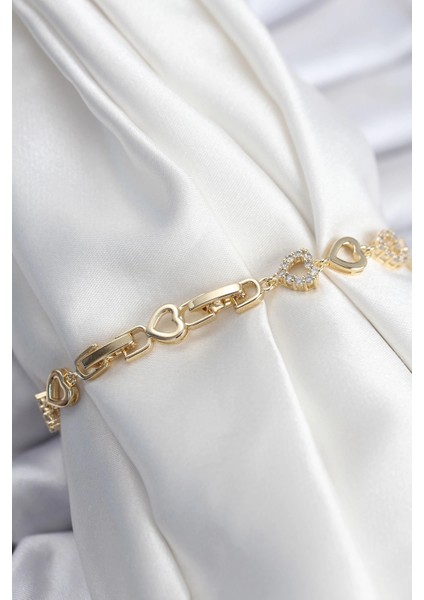 Pirinç Vıp Seri Gold Renk Sıralı Kalp Model Kadın Bileklik fiyatları