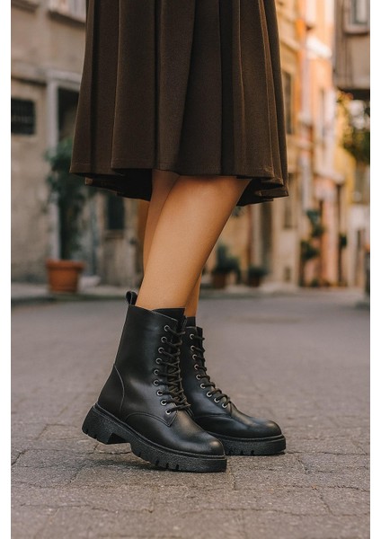 Kadın Postal Fermuarlı Kaymaz Taban Bot