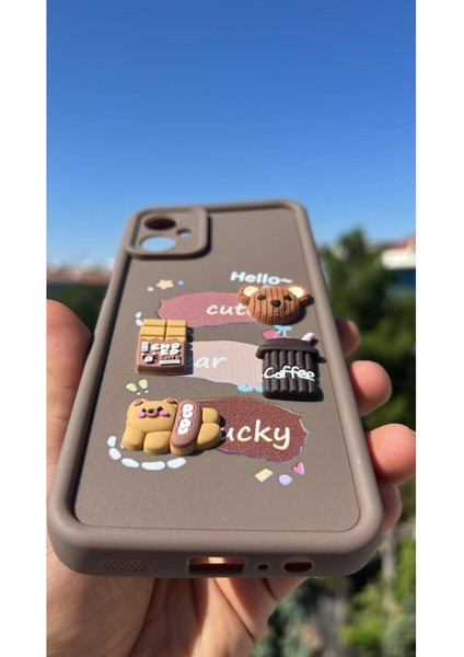 Samsung Galaxy A06 Kılıf Çıkartmalı Desenli Kamera Korumalı Kılıf fiyatları