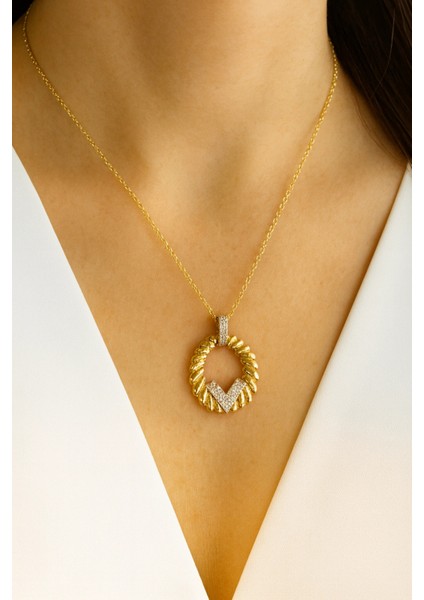 Zarif Burgulu Elips Zirkon Taşlı V Tasarım Renk Atmaz Kararmaz Kadın Çelik Kolye indirimleri