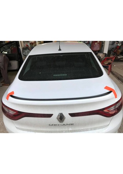 Renault Megane 4 Sedan Kasa Bagaj Üstü Spoiler Piano Black-Beyaz fiyatları