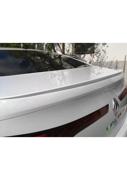 Renault Megane 4 Sedan Kasa Bagaj Üstü Spoiler Parlak Beyaz