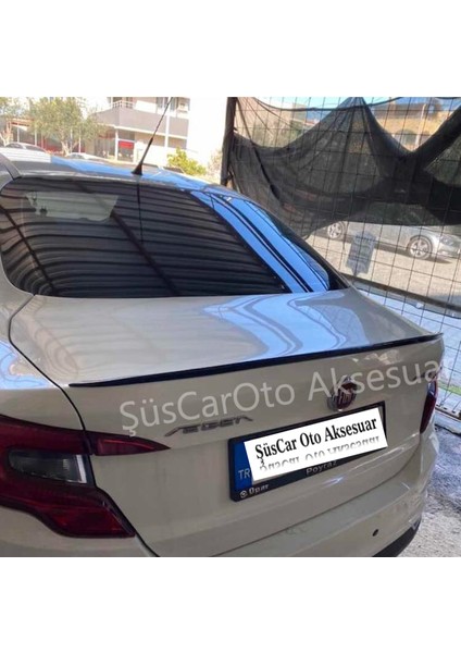 Fiat Egea Bagaj Üstü Slim Spoiler Piano Black - Parlak Beyaz