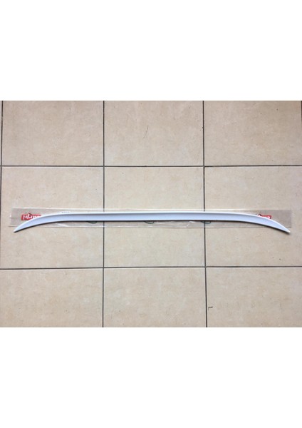 Fiat Egea Bagaj Üstü Slim Spoiler Piano Black - Parlak Beyaz