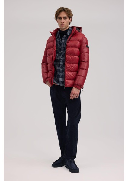 Kırmızı Regular Fit Kapüşonlu Şişme Kışlık Mont fiyatları