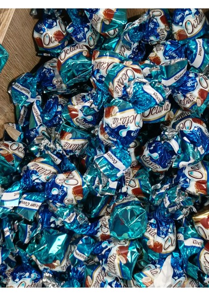 Octavia Kakaolu Krema Dolgulu Hindistan Cevizli Çikolata 250 Gr. Dökme