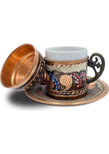 Kahve Fincanı 6 Kişilik Işlemeli Set Bakır Yuvarlak Tepsili modelleri