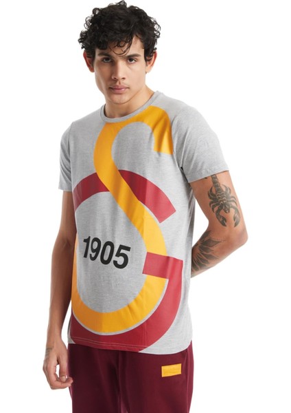 Lisanslı Büyük Logolu Gri T-Shirt ve Sarı Kırmızı Logolu Anahtarlık