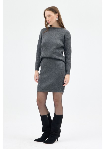 Antrasit Bisiklet Yaka Triko Kazak Etek Takımı 2294 fiyatları