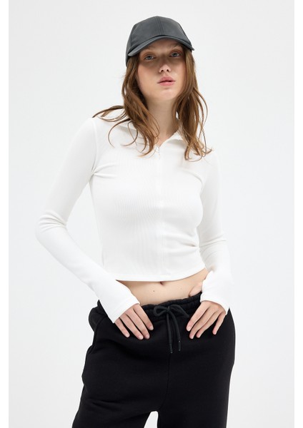 Ekru Yarım Balıkçı Yaka Fermuarlı Body 2447 fiyatları