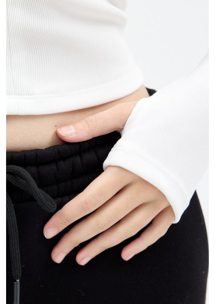 Ekru Yarım Balıkçı Yaka Fermuarlı Body 2447 indirimleri