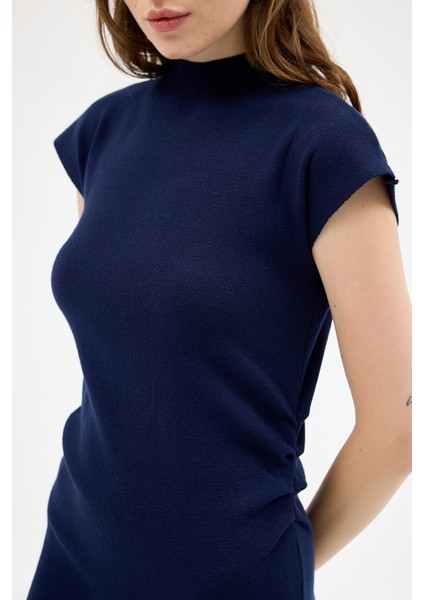 Laci Bej Büzgü Detaylı Triko Midi Elbise 2317 indirimleri