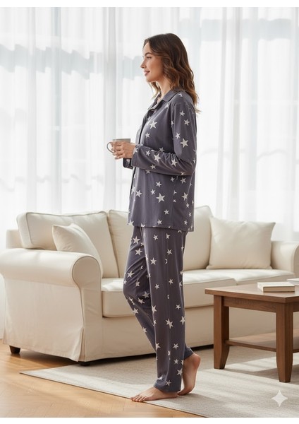 Kadın Yıldızlı Düğme Detaylı Pijama Takımı fiyatları