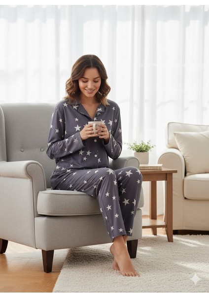 Kadın Yıldızlı Düğme Detaylı Pijama Takımı fırsatları