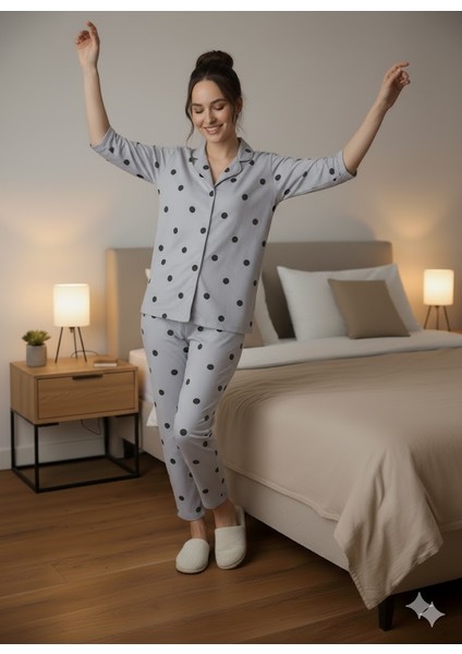 Kadın Düğme Detaylı Pijama Takımı fiyatları