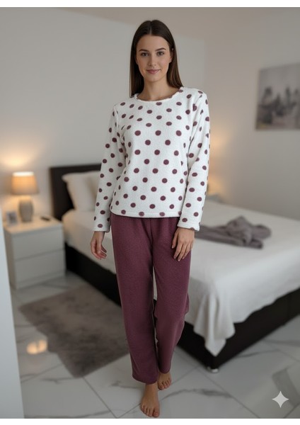 Kadın Mor Puantiyeli Peluş Pijama Takımı