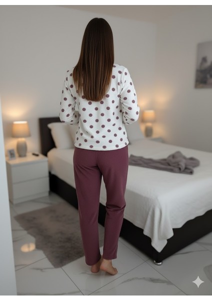 Kadın Mor Puantiyeli Peluş Pijama Takımı modelleri