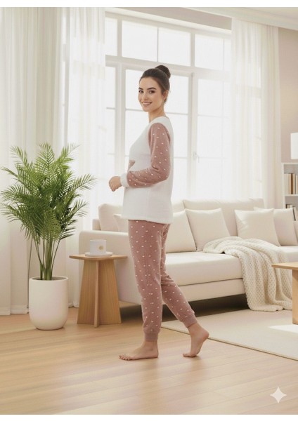 Kadın Yıldız Detaylı Polar Pijama Takım fiyatları