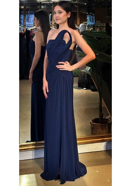 Lacivert Straplez Yaka Detaylı Yırtmaçlı Düz Kesim Likralı Uzun Abiye Elbise 11031