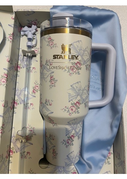Loveshackfancy Desenli 1.18L Termos Bardak – Mavi, Pipetli (Quencher H2.0) fiyatları