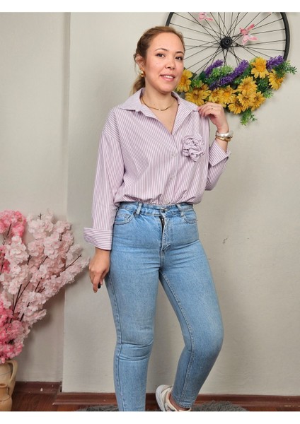 Broş Gül Detaylı Uzun Kollu Çizgili Gömlek fiyatları