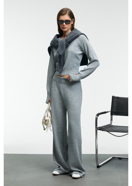 MARIPOSA Kadın Yuvarlak Yaka Çizgi Desenli Crop Geniş Paça Triko Grimelanj Alt-Üst Takım