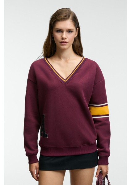 DIVINE Kadın V Yakalı Nakış Ve Patch Detaylı Bordo Sweatshirt