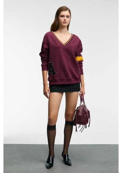 DIVINE Kadın V Yakalı Nakış Ve Patch Detaylı Bordo Sweatshirt modelleri