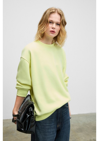 KARIUS Kadın Organik Pamuklu İçi Polarlı Oversize Yuvarlak Yakalı Sarı Sweatshirt modelleri
