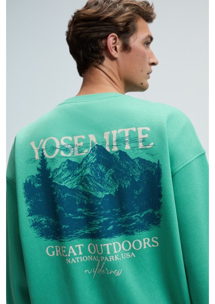 PERCY Erkek Yuvarlak Yaka Göğsü Nakışlı Sırtı Baskılı Oversize Yeşil Sweatshirt