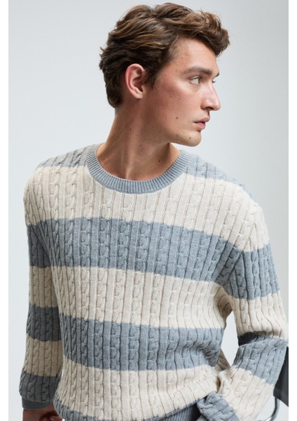 BRAID Erkek Yuvarlak Yaka Saç Örgü Desenli Regular Fit Grimelanj - Bej Kazak indirimleri