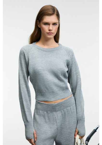 MARIPOSA Kadın Yuvarlak Yaka Çizgi Desenli Crop Geniş Paça Triko Grimelanj Alt-Üst Takım fırsatları