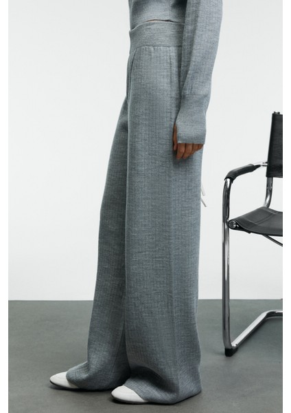 MARIPOSA Kadın Yuvarlak Yaka Çizgi Desenli Crop Geniş Paça Triko Grimelanj Alt-Üst Takım indirimleri