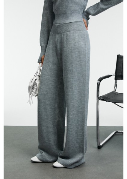 MARIPOSA Kadın Yuvarlak Yaka Çizgi Desenli Crop Geniş Paça Triko Grimelanj Alt-Üst Takım