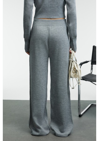 MARIPOSA Kadın Yuvarlak Yaka Çizgi Desenli Crop Geniş Paça Triko Grimelanj Alt-Üst Takım