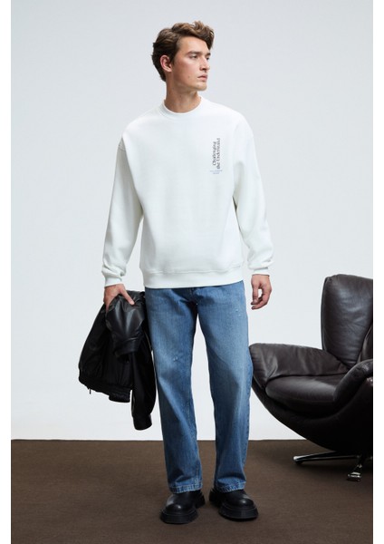 ALDEN Erkek Yuvarlak Yaka Göğsü Ve Sırtı Baskılı Relaxed Fit Beyaz Sweatshirt indirimleri