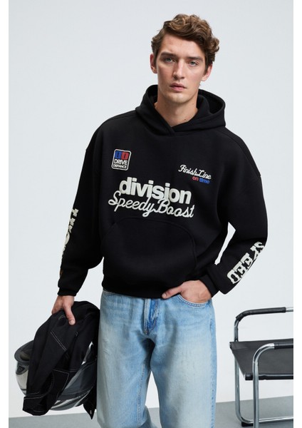 ABISMO Erkek Kapüşonlu Kanguru Cepli Kolları ve Sırtı Baskılı Relaxed Fit Siyah Sweatshirt