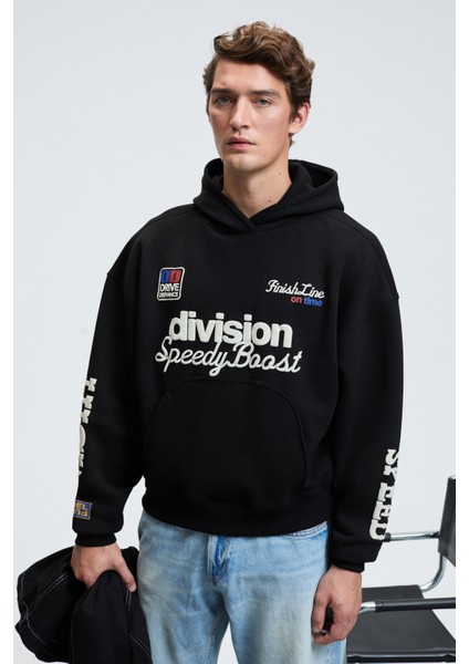 ABISMO Erkek Kapüşonlu Kanguru Cepli Kolları ve Sırtı Baskılı Relaxed Fit Siyah Sweatshirt modelleri