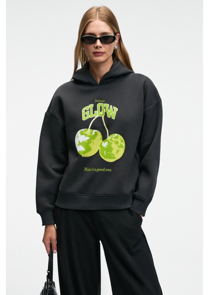 YANMESA Kadın Oversize Baskı Ve Nakış Detaylı Uzun Kollu Kapüşonlu Koyu Antrasit Sweatshirt