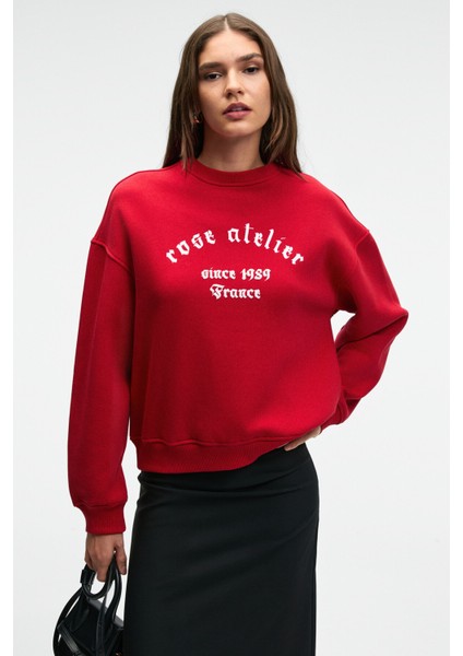 MOREVESSA Kadın Regular Fit Baskı Detaylı Yuvarlak Yakalı Kırmızı Sweatshirt fırsatları