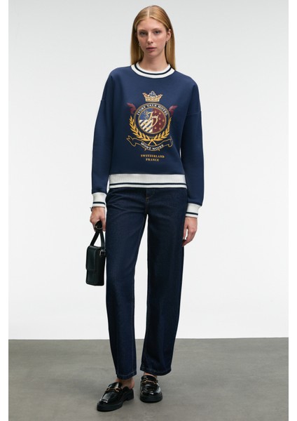 VALLUNE Kadın Kontrast Triko Etek Ucu Manşet Ve Yakalı Nakış Crop Lacivert Sweatshirt indirimleri