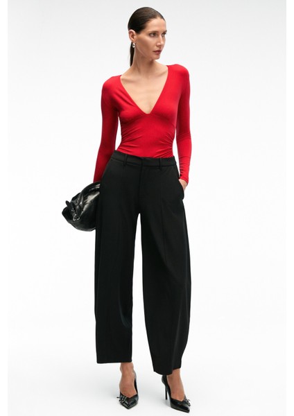 TEVRINE Kadın Kruvaze Yakalı Esnek Kumaşlı Uzun Kollu Çıtçıt Kapamalı Slim Fit Kırmızı Bluz