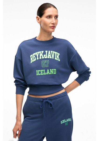 SORELLIA Kadın Bisiklet Yaka Üzerine Oturan Beli Korseli Baskılı Regular Lacivert Sweatshirt