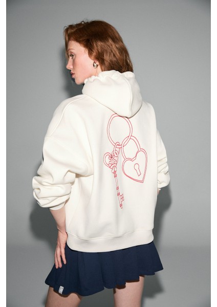 JASSES Kadın Oversize Nakışlı Kapüşonlu Beyaz Sweatshirt