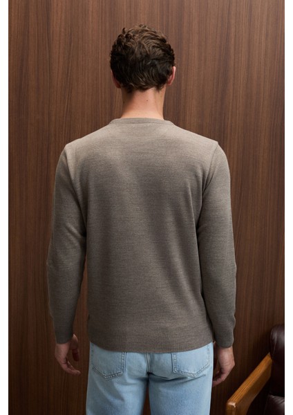 VAREX Erkek Yuvarlak Yaka Basic Slim Fit Triko Vizon Kazak