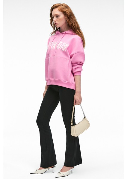 ALIRAYNE Kadın Baskılı Oversize Kapüşonlu Kanguru Cep Pembe Sweatshirt fırsatları